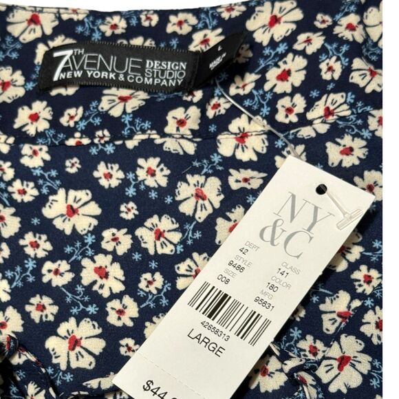 NEW!  7th‎ Avenue Design Studio New York & Company Large Navy Blue Floral Blouse - Picture 9 of 12